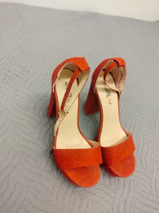 Sandalias MARQUIZ Tacon Corrido rojo