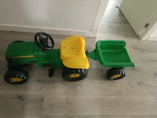 Tractor Juguete John Deere Verde y Amarillo