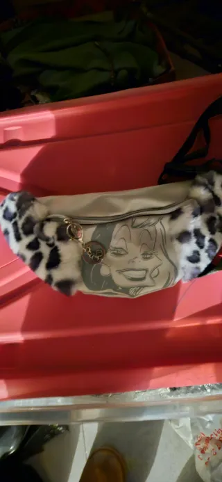 Bolso de peluche Cruella de Vil