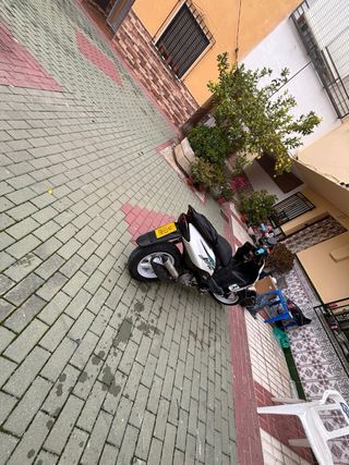 Yamaha Jog RR preparada