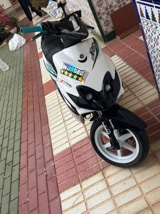 Yamaha Jog RR preparada