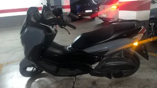 Yamaha NMAX 125cc Gris 11.000 km