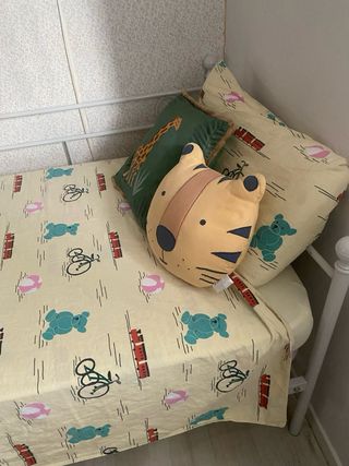 Estructura cama + un colchón de 90