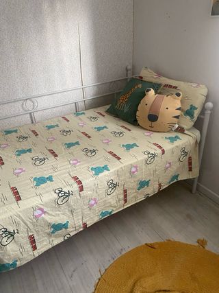 Estructura cama + un colchón de 90