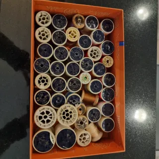 Lote de hilos de bordar