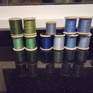 Lote de hilos de bordar