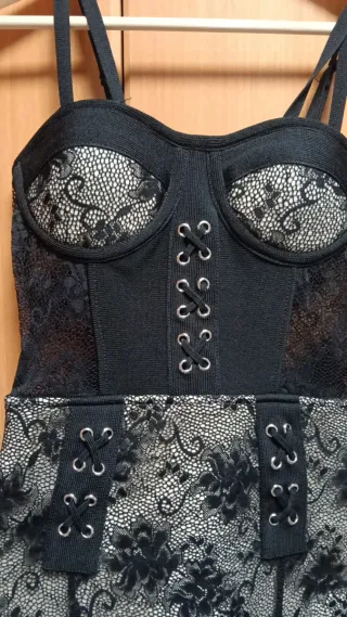 Vestido fiesta encaje corsé