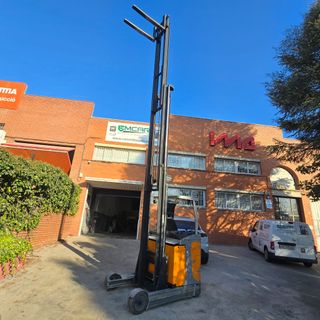 Carretilla Retráctil STILL