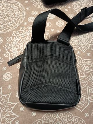 Bandolera Calvin Klein Negra