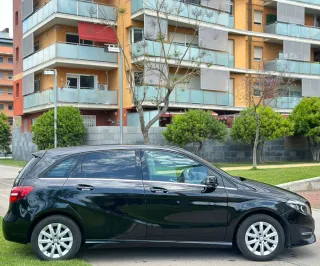 Mercedes-Benz b180 2017