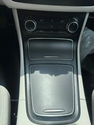 Mercedes-Benz b180 2017