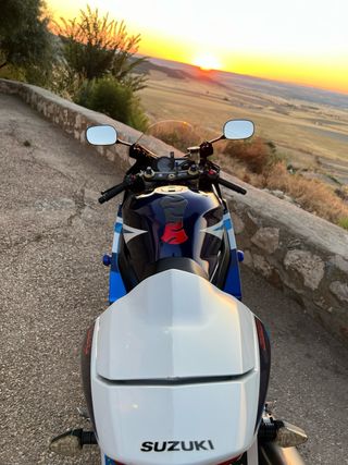 Suzuki GSX-R600 K5 Impecable