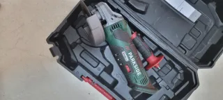 Amoladora Parkside con maletín