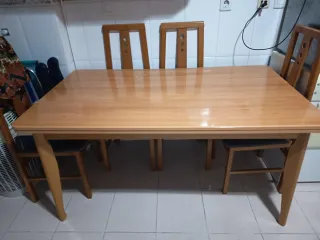 Mesa extensible de madera