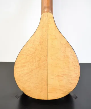 Laúd Ribot y Alcañiz