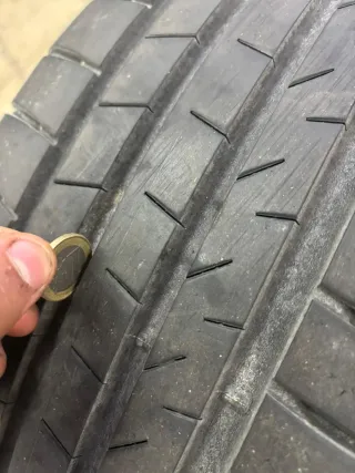 Neumáticos Bridgestone 235/55 R18 100V (2uds)