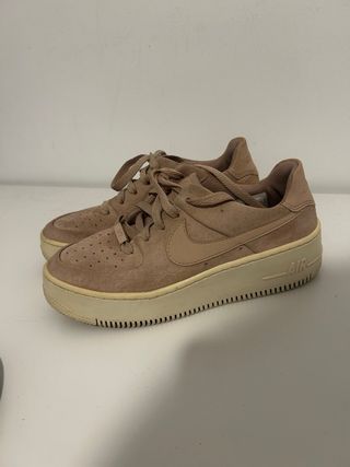 Nike Air Force 1 Rosa Terciopelo Talla 38