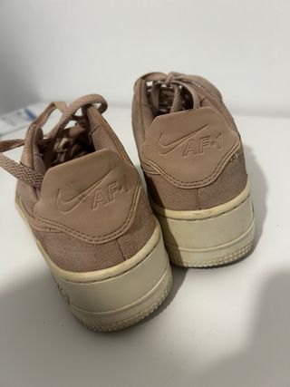 Nike Air Force 1 Rosa Terciopelo Talla 38
