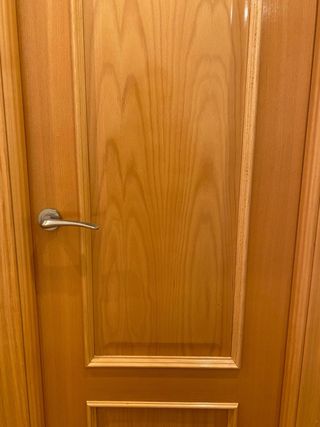 Puertas madera roble claro