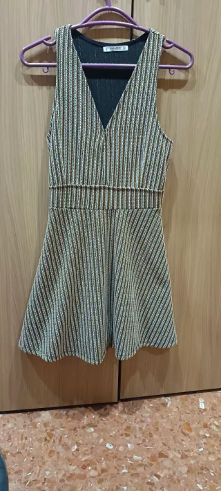 Vestido de rayas beige y marrón