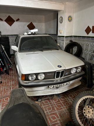 BMW e21 320