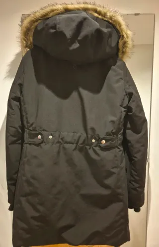 Parka Zara Negra con Capucha y Pelo