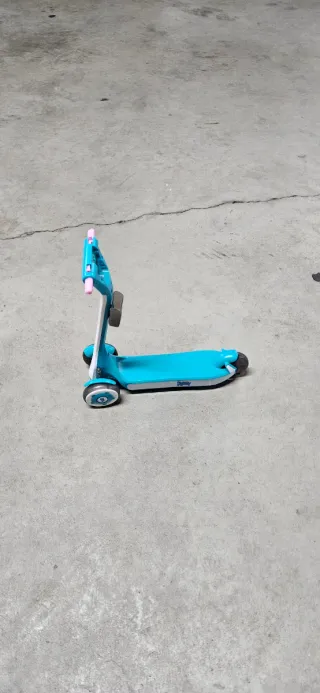 Patinete infantil azul