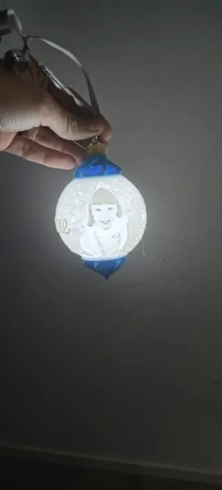 Bola de Navidad Personalizada con Luz