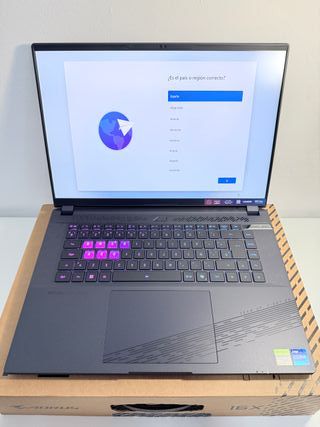 Portátil Aorus 16X Negro/Morado