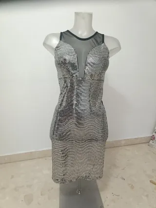 Vestido lentejuelas plateadas y negro