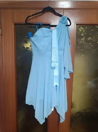 Vestido de princesa azul para niña
