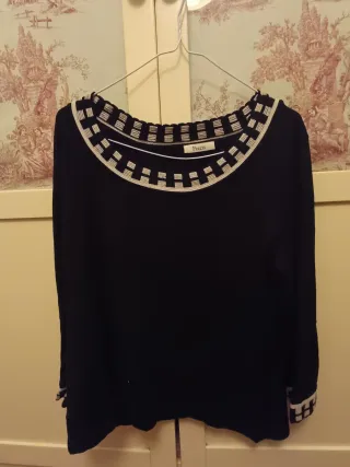 Jersey negro de manga tres cuartos