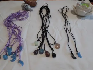 Collares minerales sin uso