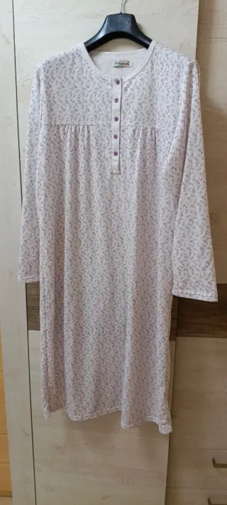 Camisón polar flores