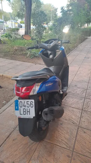 Yamaha Nmax Azul