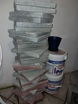 Lote de Losas de Cemento 30x30 Gris y Rojas