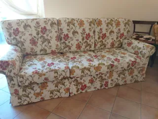 Divano 3 posti floreale come nuovo