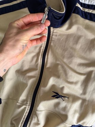 Chaqueta Reebok Retro Beige y Azul