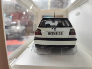 VW Golf III GTI 1:18 Norev