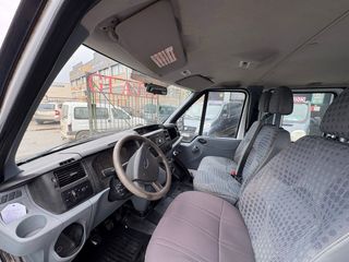 Camión ford transit Basculante 3.500 kg, 6 plazas!