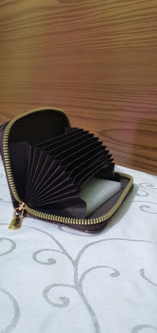 Billeteras&  Carteras Varios Estilos