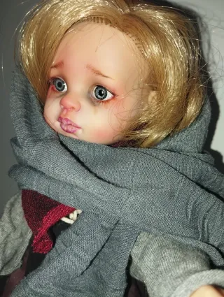 Muñeca Paola Reina Customizadadel cuento la cerill