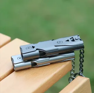 Silbato de supervivencia doble tubo