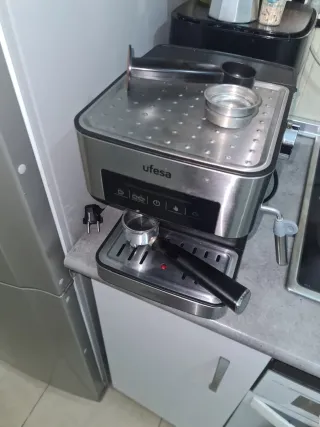 Cafetera Ufesa Plata
