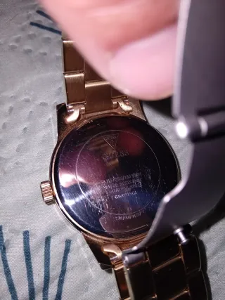 Reloj Guess Dorado Mujer