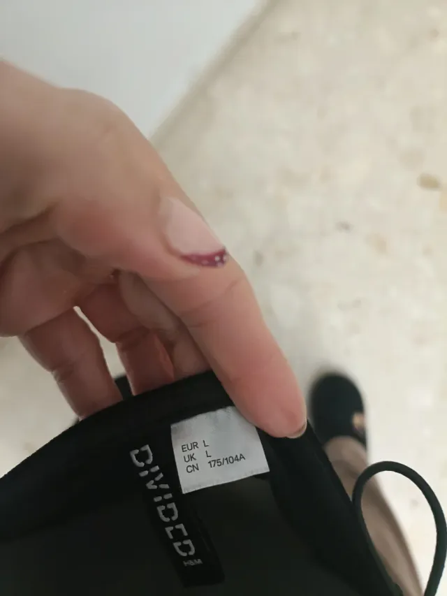 Vestido negro con brillos