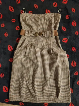 Vestido palabra de honor estilo pinpup