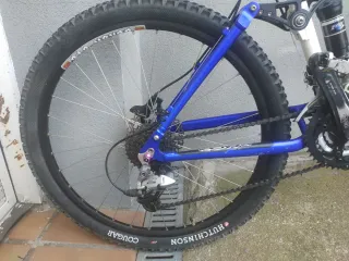 Bicicleta de montaña kona M mejorada f.hidraulicos