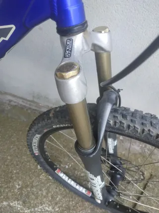 Bicicleta de montaña kona M mejorada f.hidraulicos