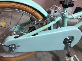 Bicicleta Bobbin Mint con Cesta y ruedines de 16”